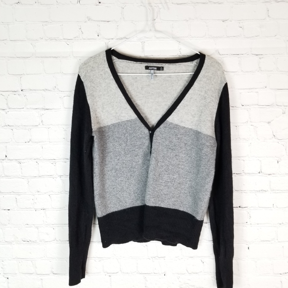 Apt. 9 cashmere sweater black and gray - Picture 4 of 6